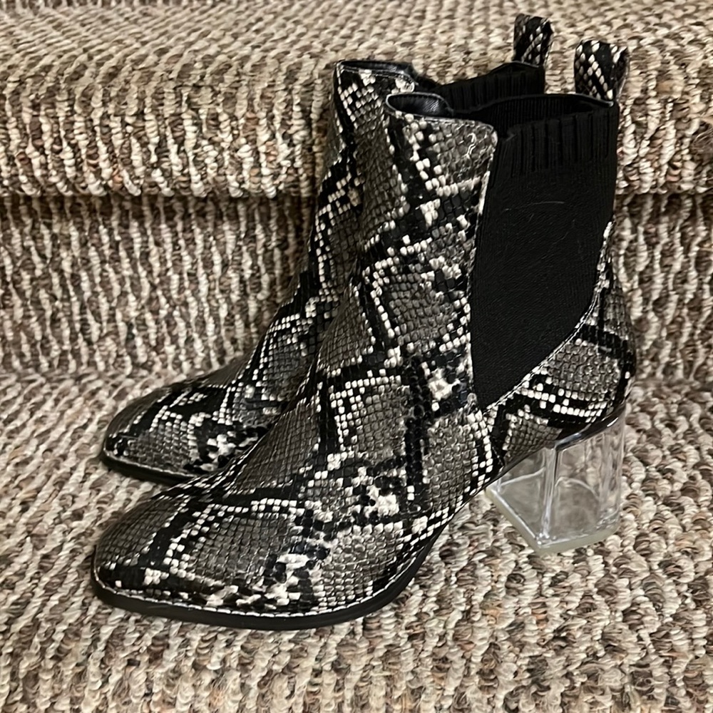 Forever 21 boots - Picture 1 of 6